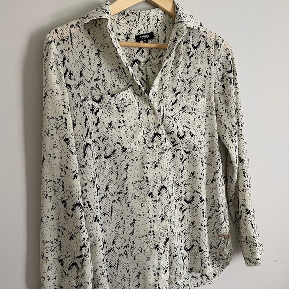 Long Sleeve Snake Print Button Down - Picture 2 of 6